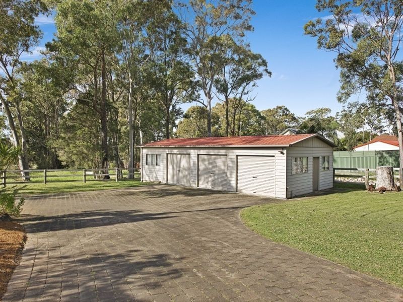 9 Parkside Drive, Charmhaven NSW 2263
