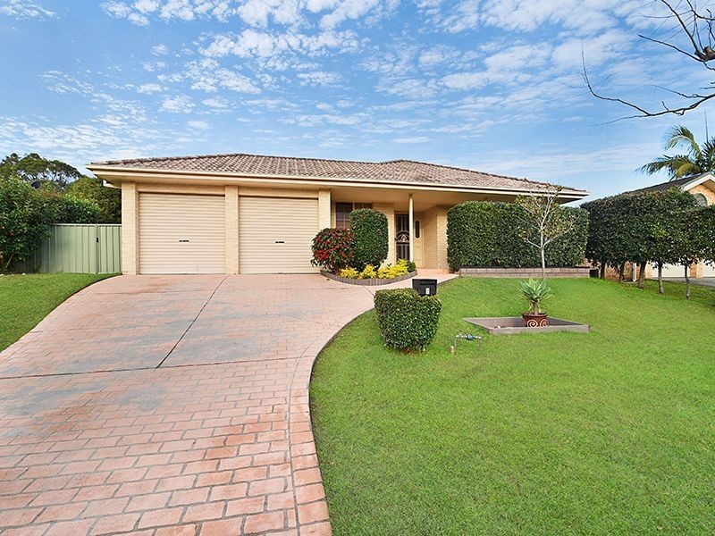 5 Bristol Close, Kanwal NSW 2259