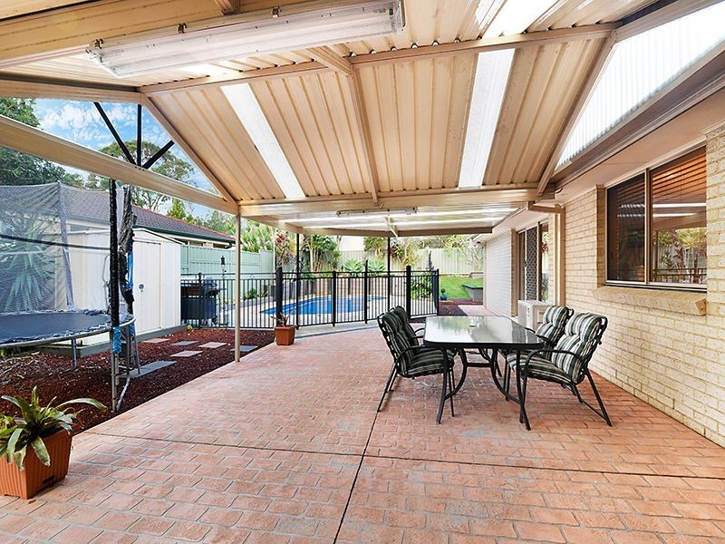 5 Bristol Close, Kanwal NSW 2259