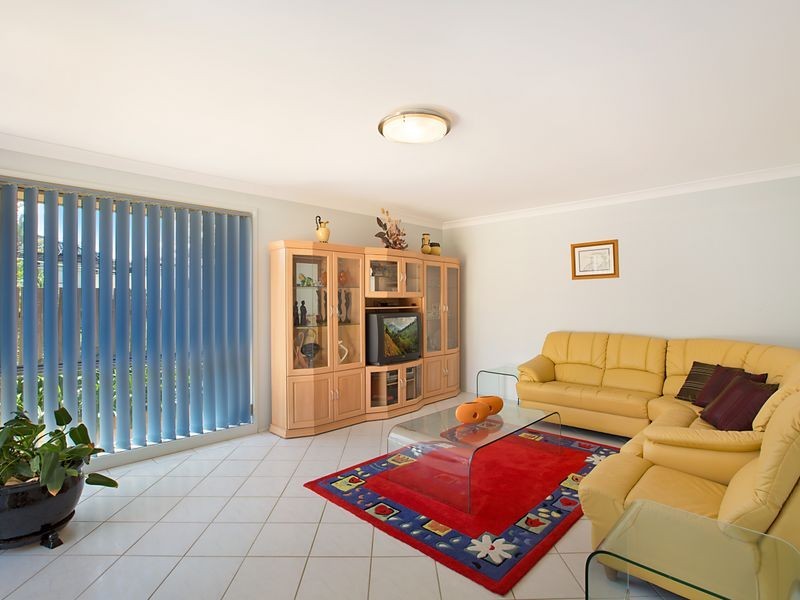 11 Balmoral Drive, Gorokan NSW 2263