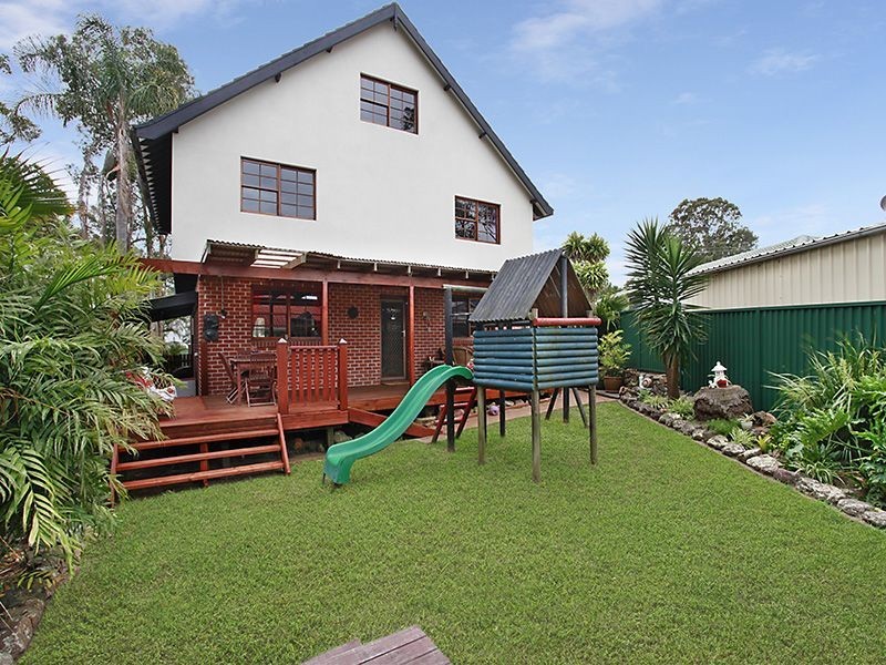 36 Cams Boulevard, Summerland Point NSW 2259