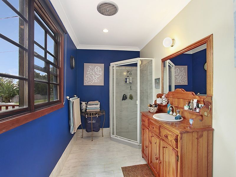 36 Cams Boulevard, Summerland Point NSW 2259