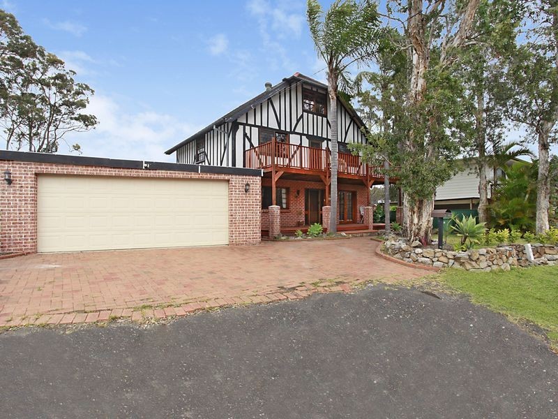 36 Cams Boulevard, Summerland Point NSW 2259