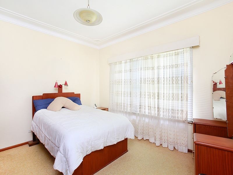 23 James Road, Toukley NSW 2263