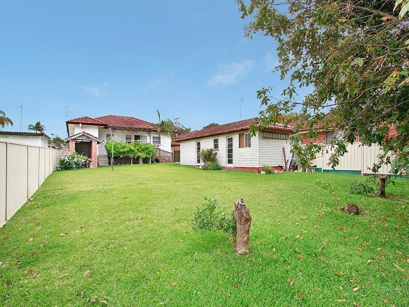 23 James Road, Toukley NSW 2263