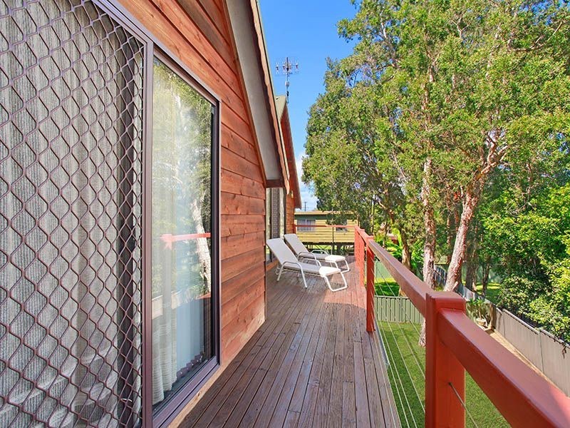 6 Lauren Avenue, Lake Munmorah NSW 2259