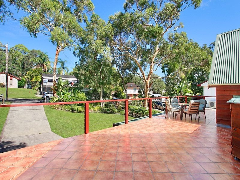 6 Lauren Avenue, Lake Munmorah NSW 2259