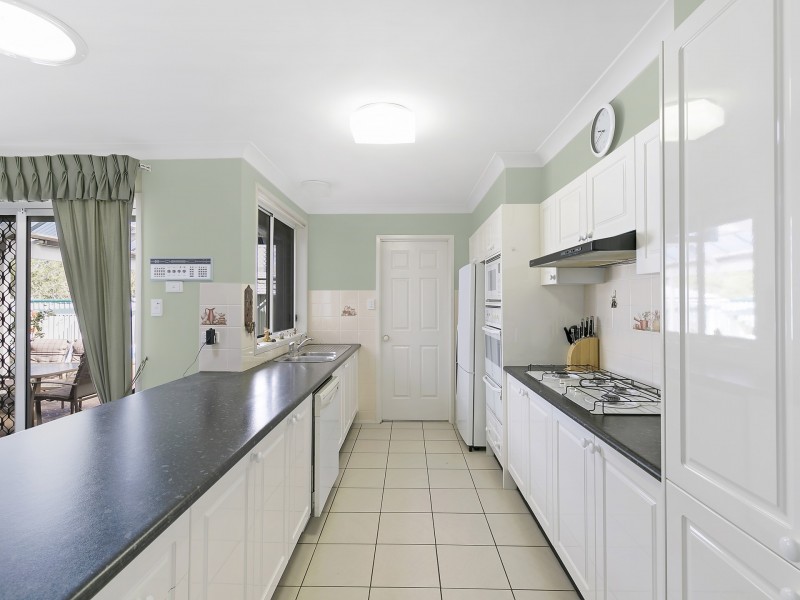 1 Stamford Close, Kanwal NSW 2259