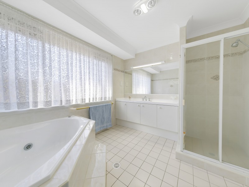 1 Stamford Close, Kanwal NSW 2259