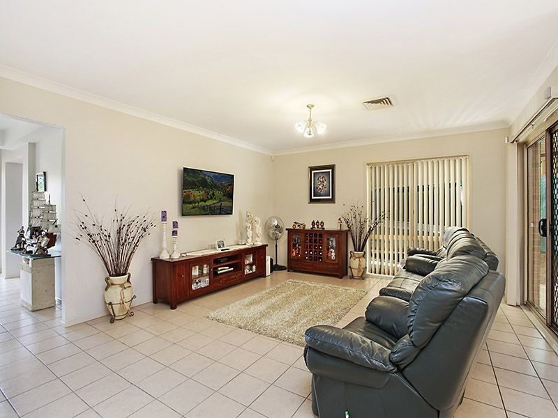 12 Mooball Road, Woongarrah NSW 2259