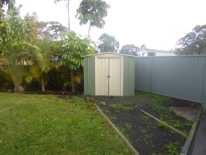 2 Laelana Avenue, Budgewoi NSW 2262