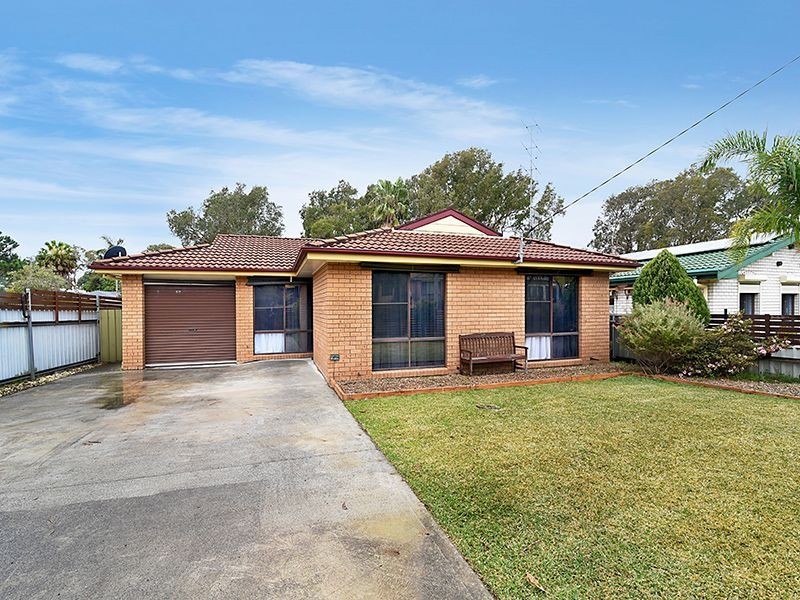 49 Delia Avenue, Budgewoi NSW 2262