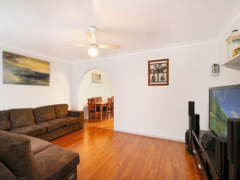 49 Delia Avenue, Budgewoi NSW 2262