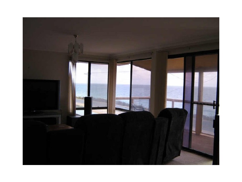 114 Ocean Drive, Quinns Rocks WA 6030