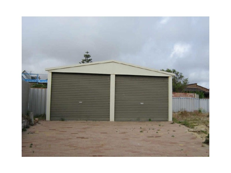 32 Ocean Drive, Quinns Rocks WA 6030