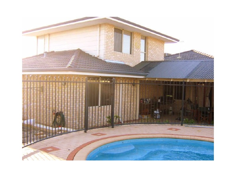 11 Carvel Place, Ocean Reef WA 6027