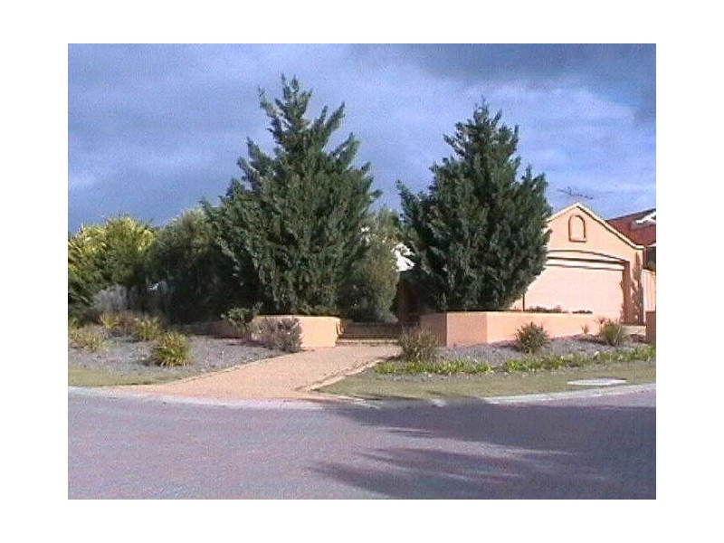 1 Coatbridge Circuit, Kinross WA 6028