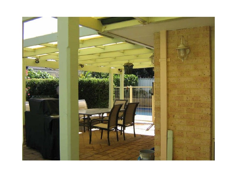 25 Golf Link Drive, Carramar NSW 2163