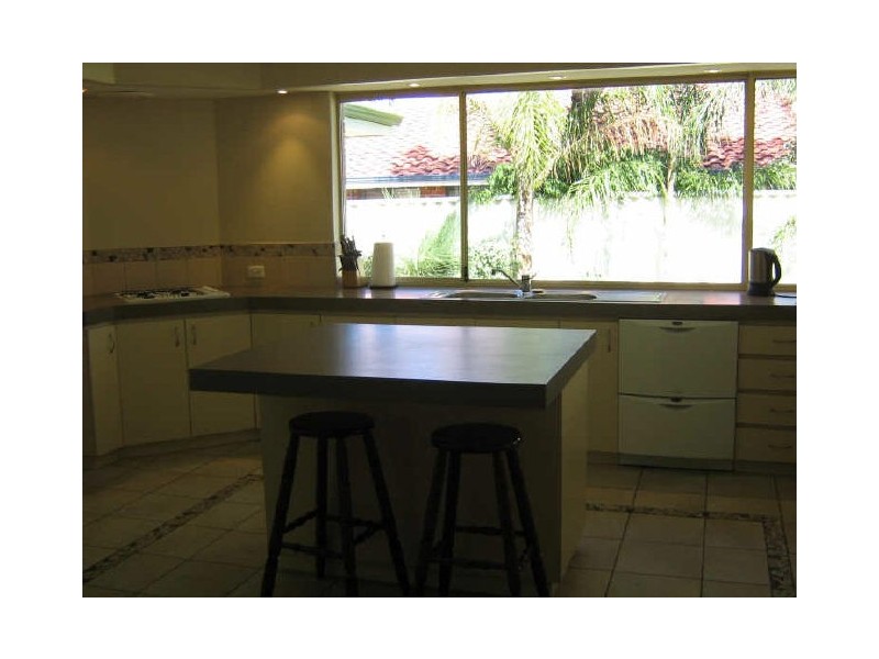 25 Golf Link Drive, Carramar NSW 2163