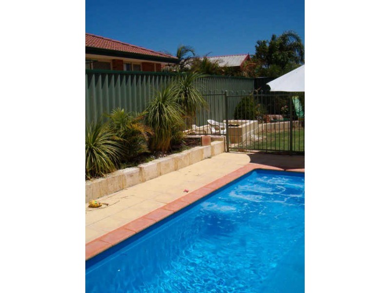 28 Edinburgh Avenue, Kinross WA 6028