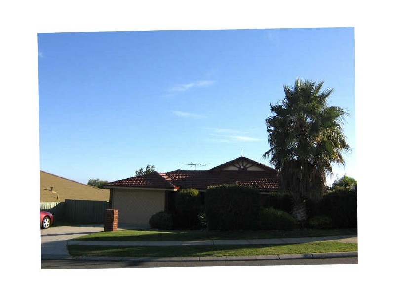 79 Stonehaven Parade, Kinross WA 6028