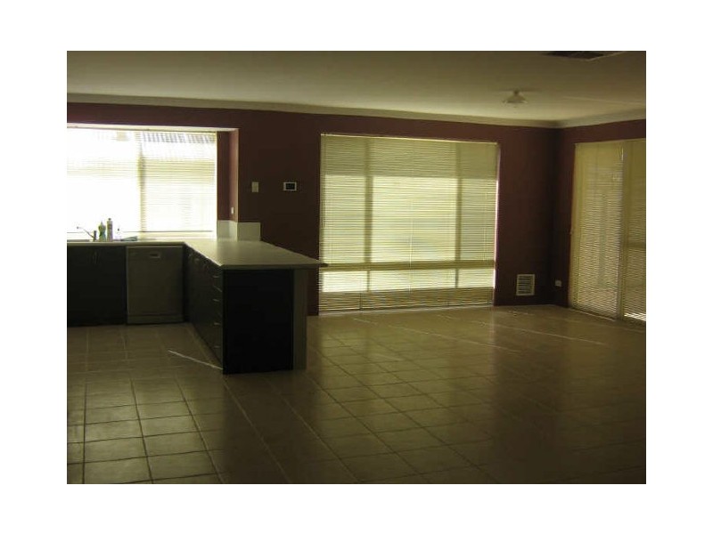 15 Egretta Road, Tapping WA 6065