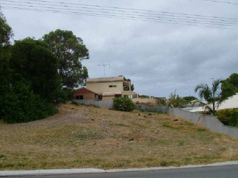 121 Tapping Way, Quinns Rocks WA 6030