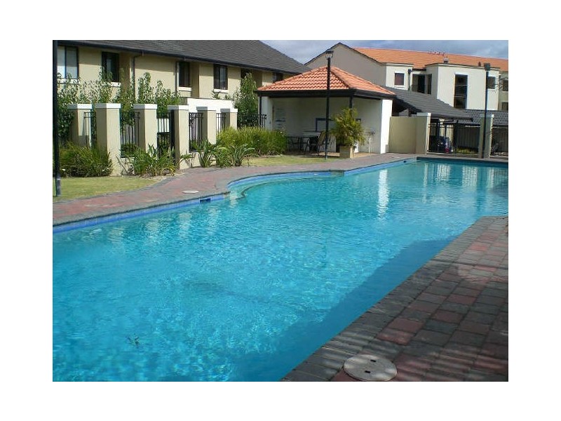 7/174 Lakeside Drive, Joondalup WA 6027