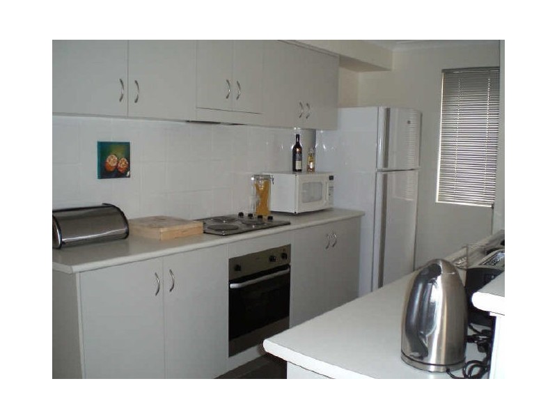 7/174 Lakeside Drive, Joondalup WA 6027