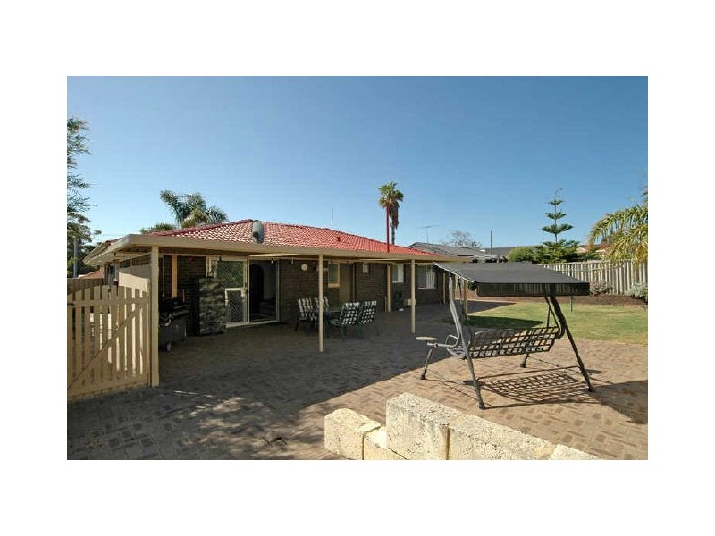 46 Macquarie Ave, Padbury WA 6025