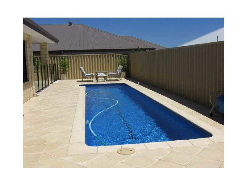 126 Ashley Road, Tapping WA 6065