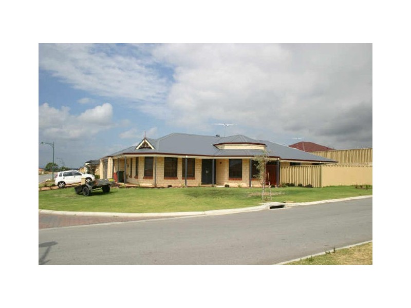 2  Van Gogh Road, Tapping WA 6065