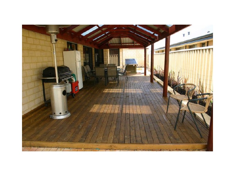 2  Van Gogh Road, Tapping WA 6065