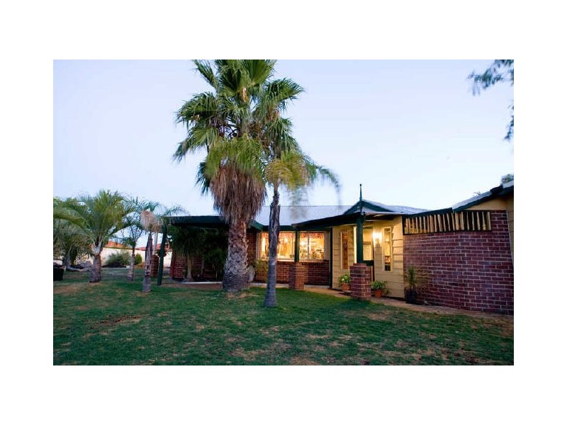 6 Pondana Mews, Ballajura WA 6066