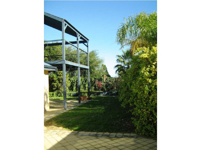 11 Aberfoyle Heights, Currambine WA 6028