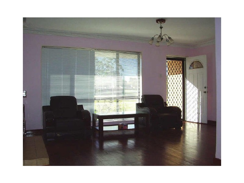 2 Farm Street, Hamersley WA 6022