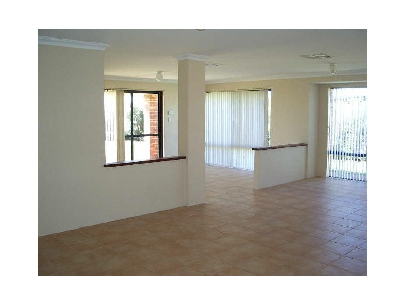 16 Alderley Close, Ellenbrook WA 6069