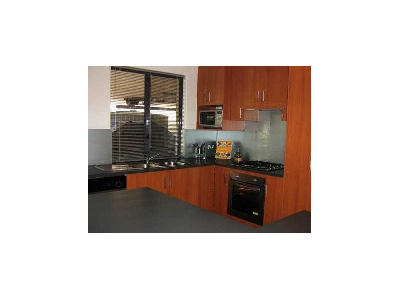 6 MacAlpine Retreat, Kinross WA 6028