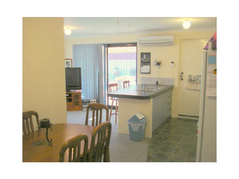 38 Mangrove Circuit, Banksia Grove WA 6031