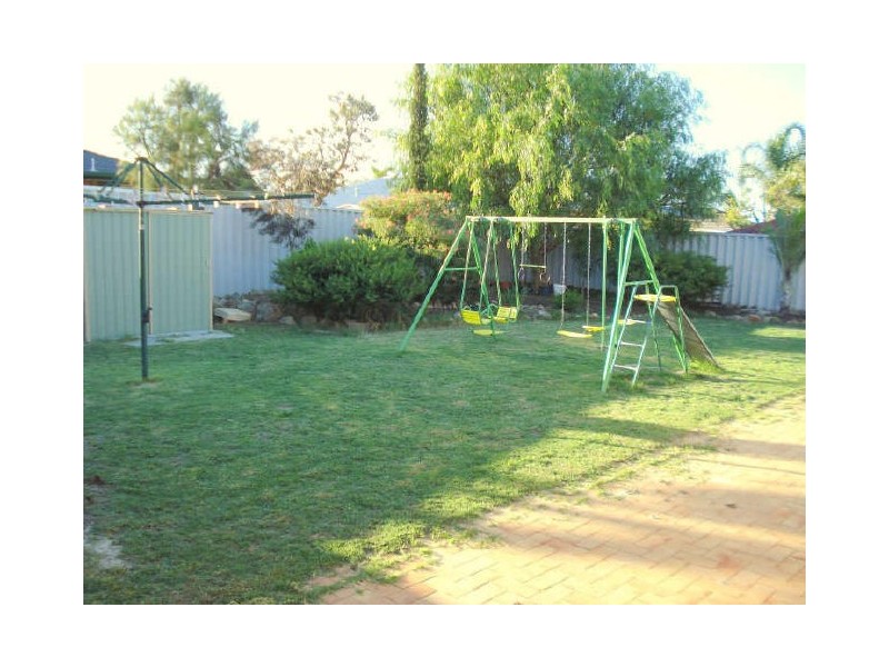 38 Mangrove Circuit, Banksia Grove WA 6031