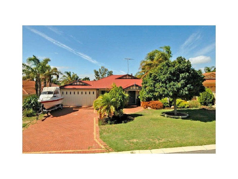 19 Serpentine Gardens, Clarkson WA 6030