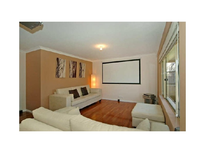 19 Serpentine Gardens, Clarkson WA 6030