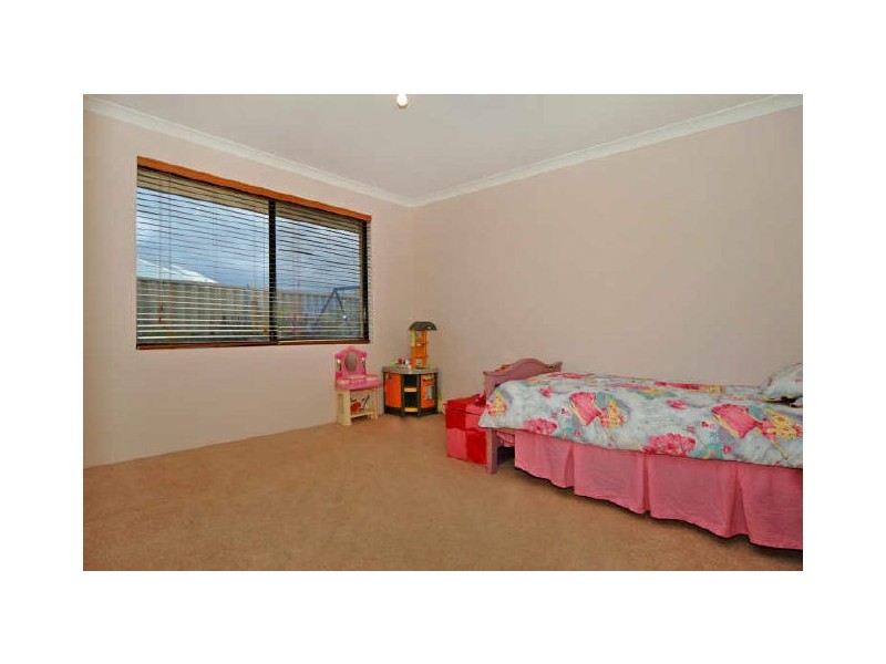 15 Fordwich Street, Butler WA 6036