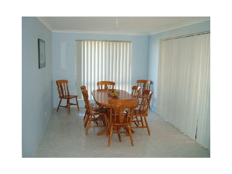 14 Leighton Gardens, Tapping WA 6065