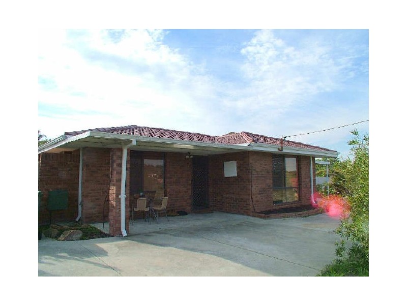 2 Nolan Place, Beldon WA 6027