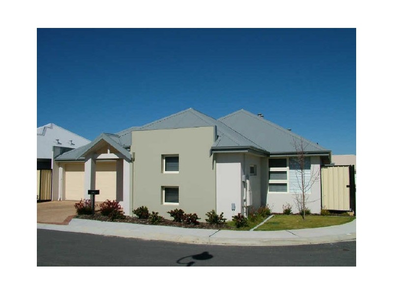 2 Tambelyn Street, Clarkson WA 6030