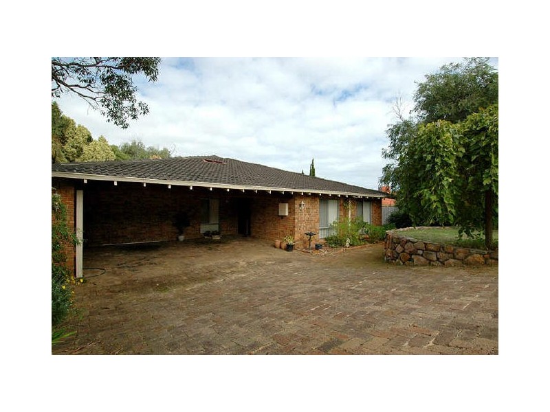 10 The Crest, Woodvale WA 6026