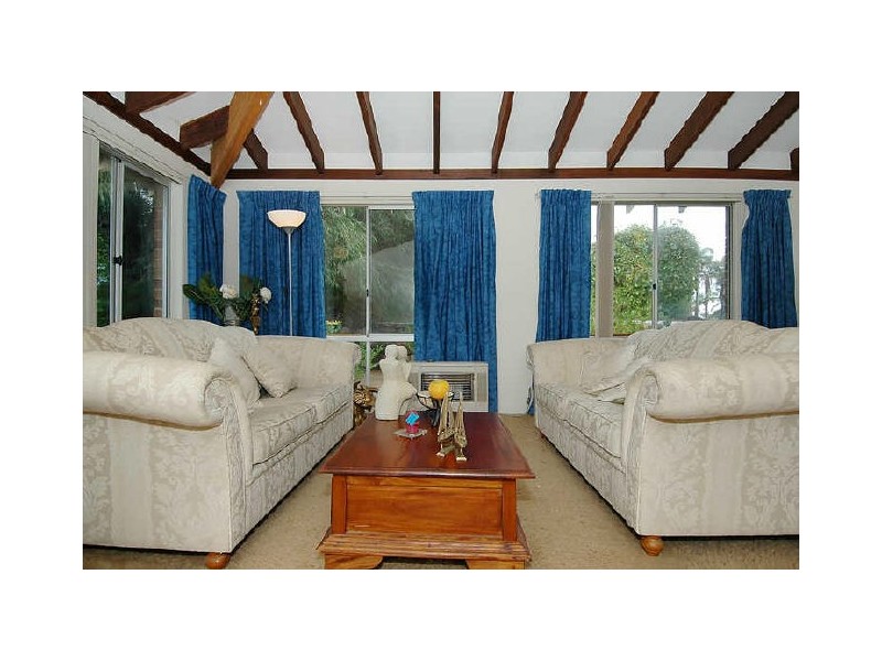 10 The Crest, Woodvale WA 6026