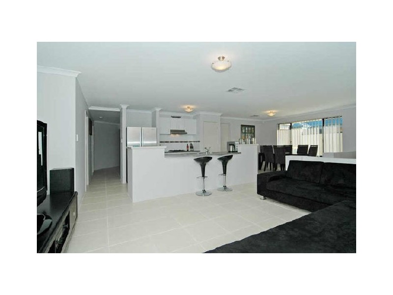 7 La Paz Link, Clarkson WA 6030