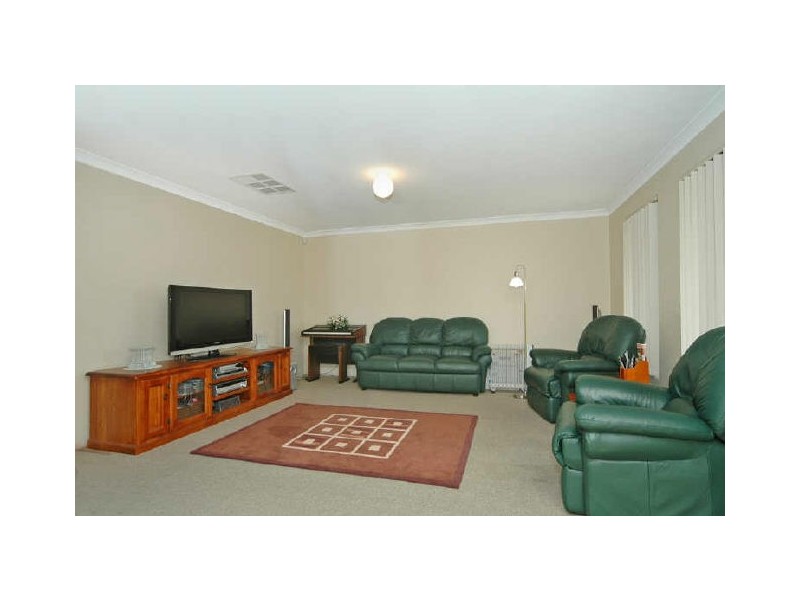 82 Kingsbridge Boulevard, Butler WA 6036